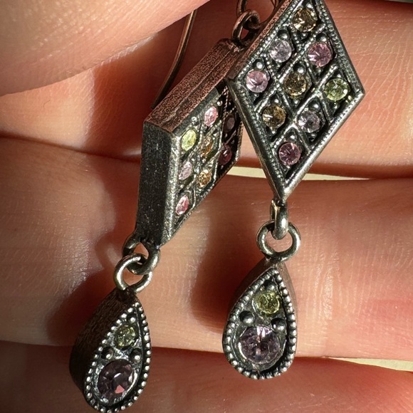 Patricia Locke silver tone multicolored crystal dangle vintage earrings - Picture 2 of 13